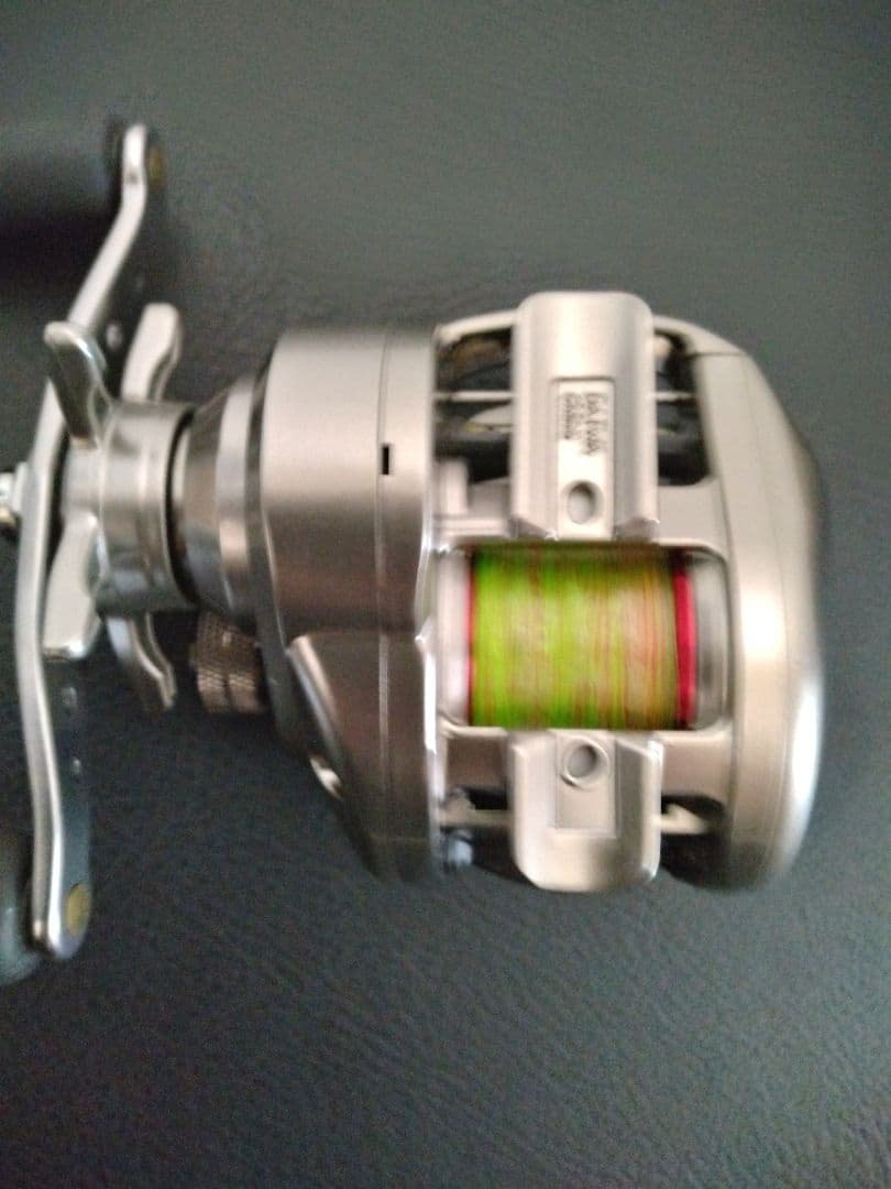 【美品特価】ダイワAGGREST 100SH右巻き ベイトリール鯛ラバラバージグ