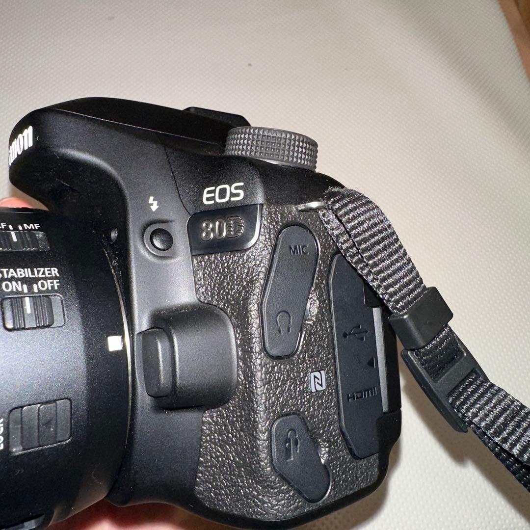 EOS 80D ボディのみ（液晶モニター不具合品）