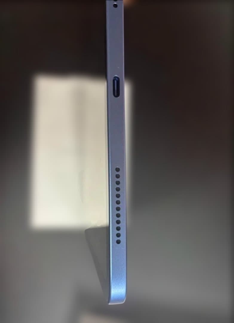 iPad11世代（A16）ブルー