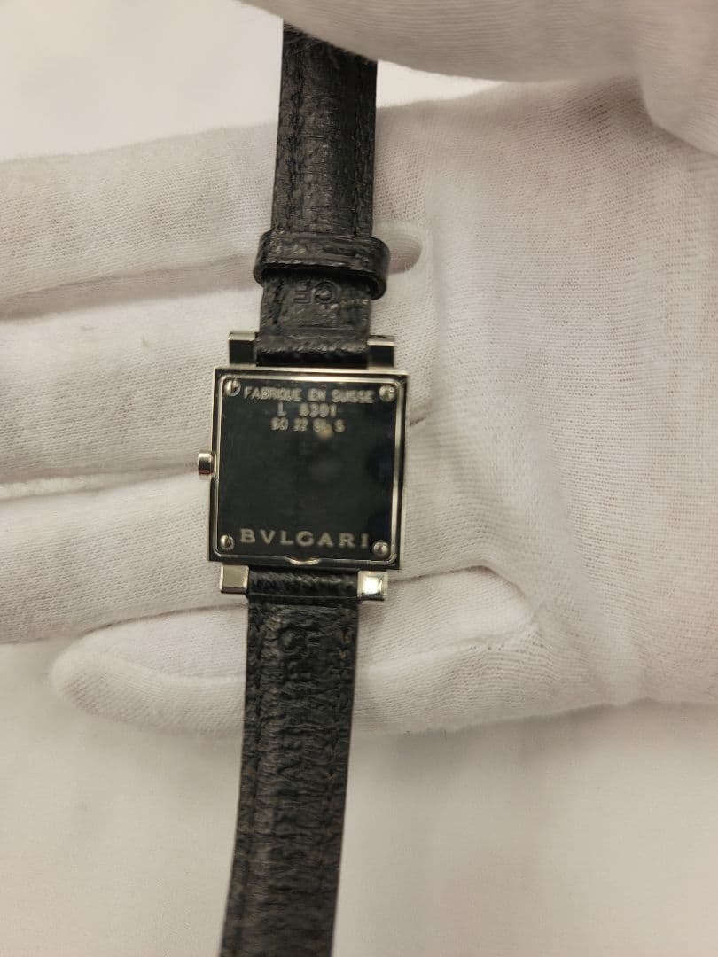 BVLGARI　レディース スクエア型 黒レザー時計