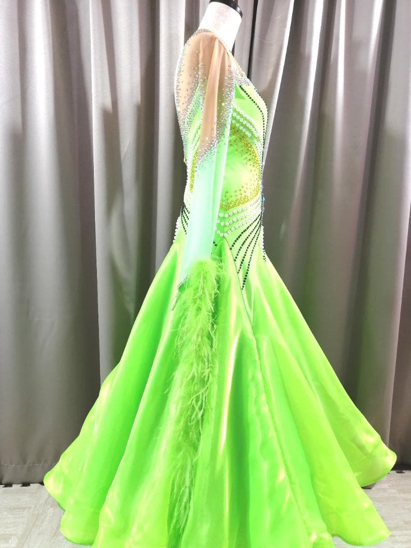 新品　社交ダンスドレス　蛍光グリーン　118cm 　Mサイズ