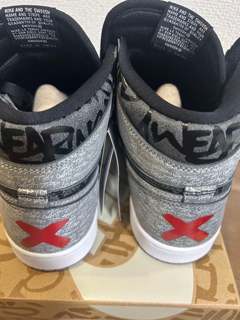 ヴ*ト様 Nike Air Jordan 1 High OG Rebellion