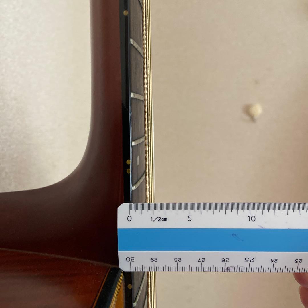 Kasuga（春日楽器）のレアモデル　トップ単板で虎杢のメイプルサイドバック