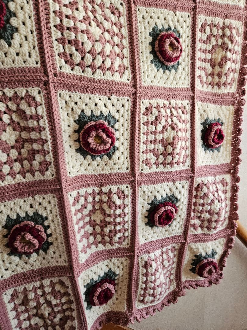 立体お花モチーフ　マルチカバー