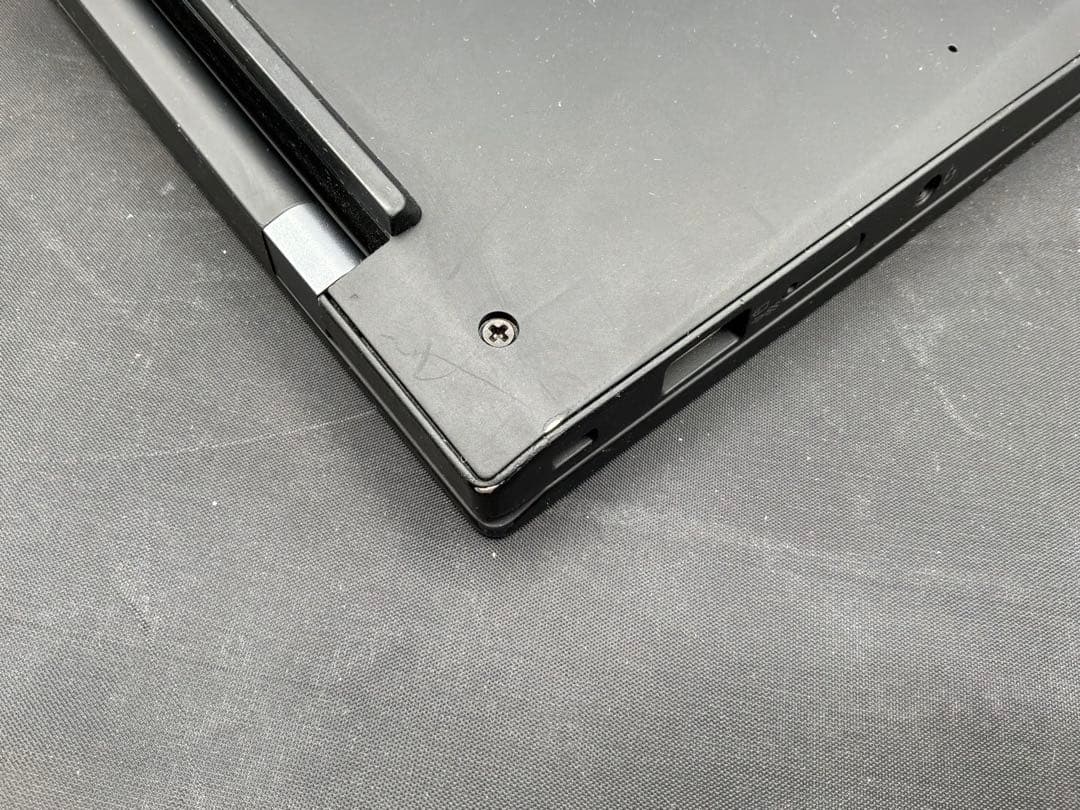 Lenovo ThinkPad X1 Carbon Gen 11 WANあり