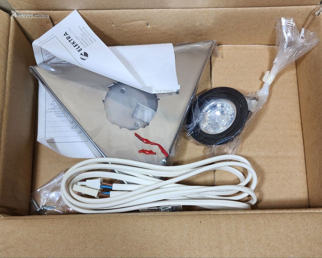 食器棚下トライアングル ハロゲンライト ライト 16セット+トランス×4