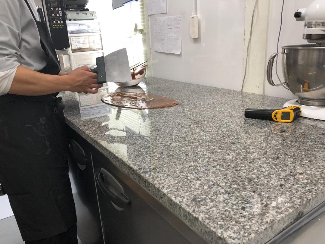 イタリア産 高級天然石 ルナパール 業務用のし台◆610×430×25◆　特価