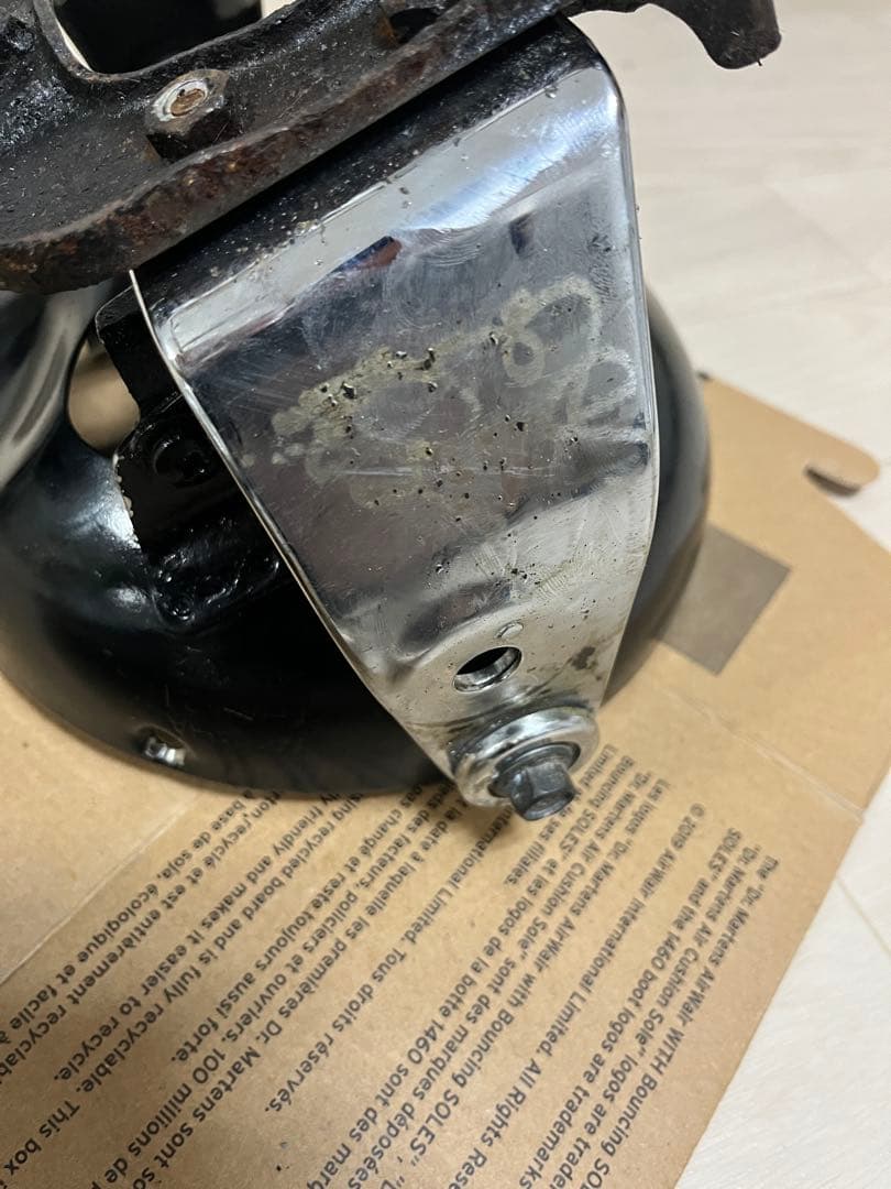 ヤマハ SR400 純正ヘッドライト、ステー