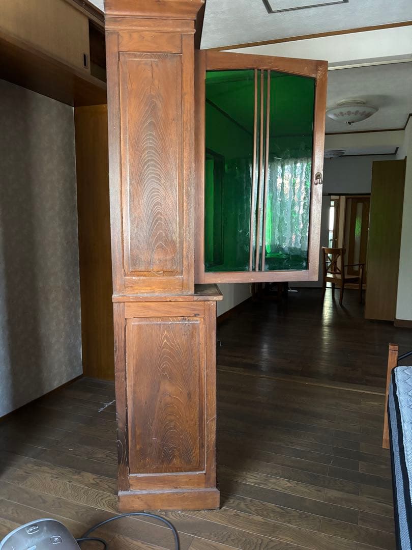 木製ディスプレイキャビネット