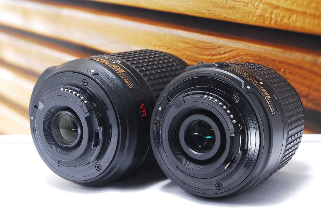 Nikon D5300 ダブルズームキット　デジタル一眼レフカメラ　Wi-Fi