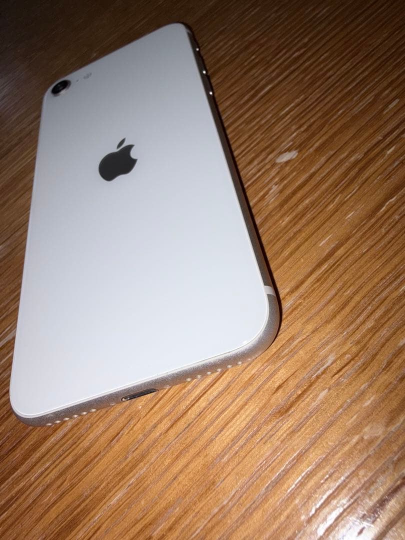 iPhone se3 白色
