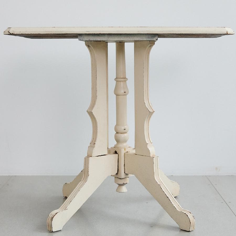 アンティーク調　テーブル　サイドテーブル　アイボリー　白　木製　ヨーロッパ調