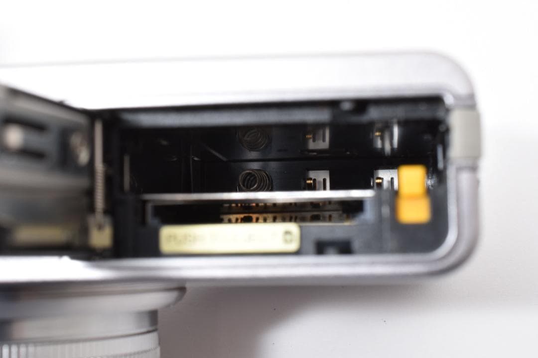 美品 フジフィルム　FUJIFILM XF1 1513