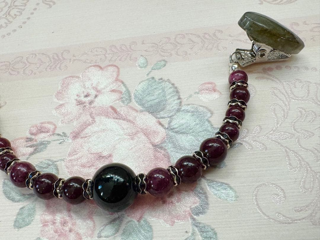 大人兵児帯【クロコダイル　ブラック】　天然石の羽織紐【ワイン】のセット