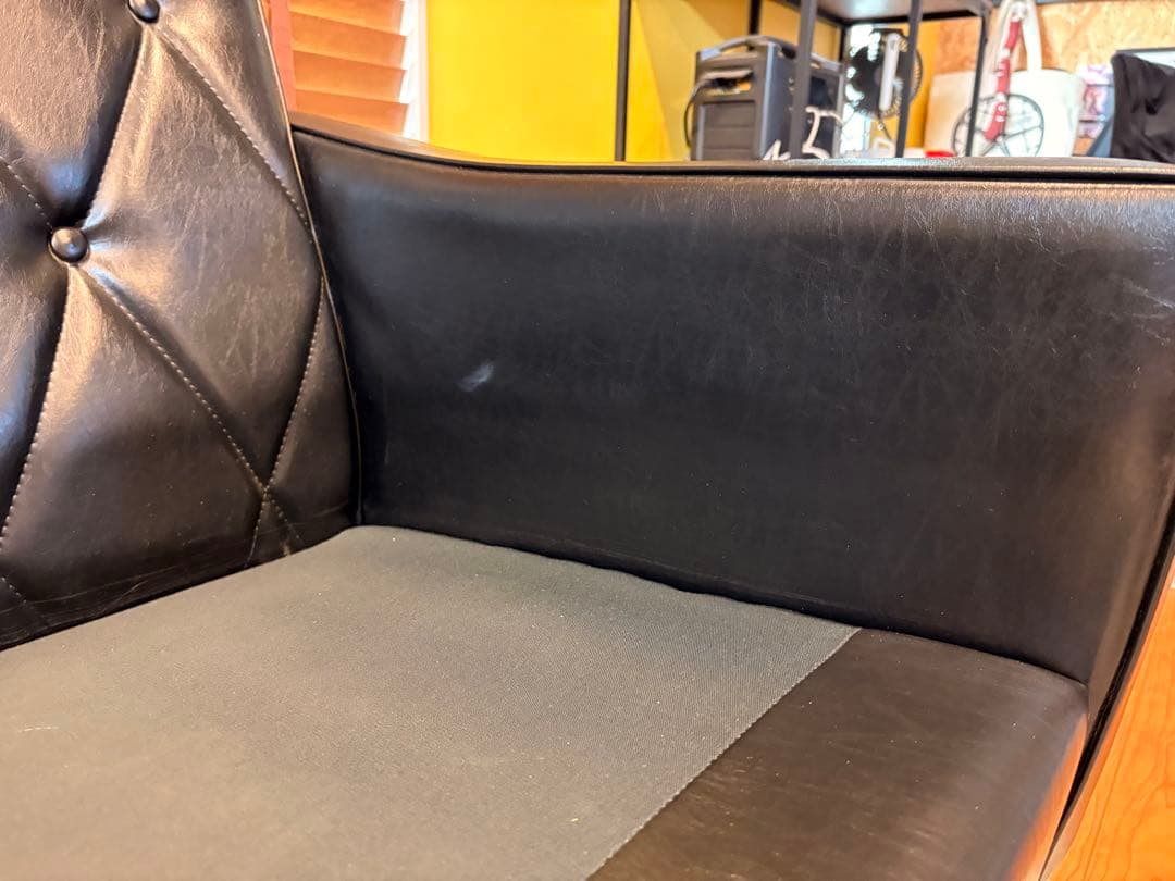 カリモク60 ロビーチェア　3人掛け