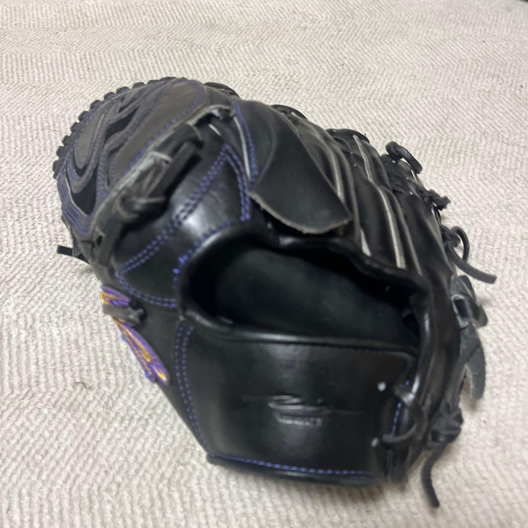 硬式野球グローブ 黒 投手 グラブ