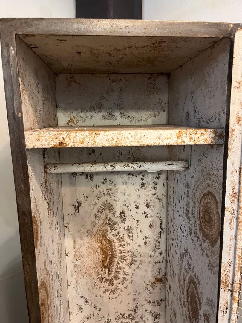 インダストリアル　ロッカー　ヴィンテージ　シャビー