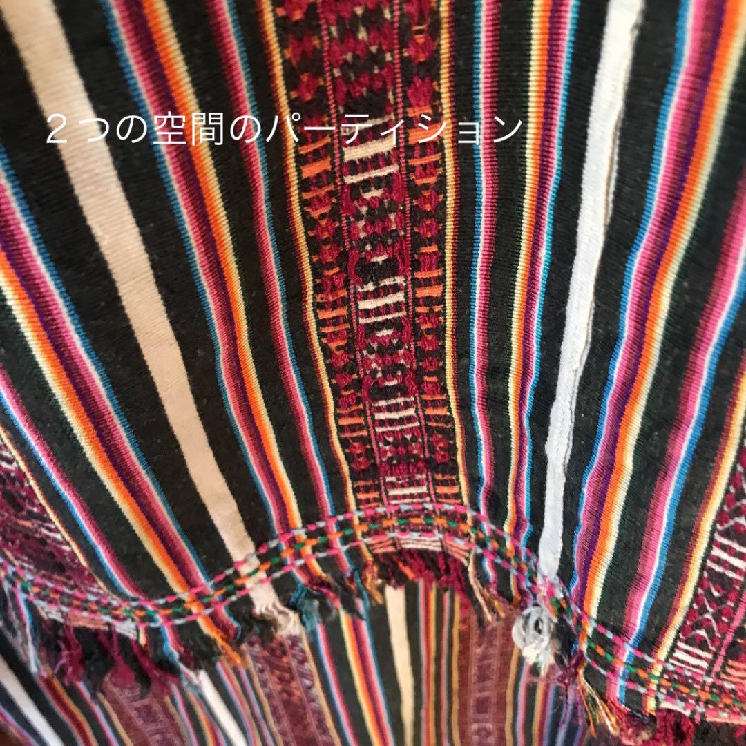 ヒマラヤの秘境ブータン王国 ヴィンテージ　「キラ」