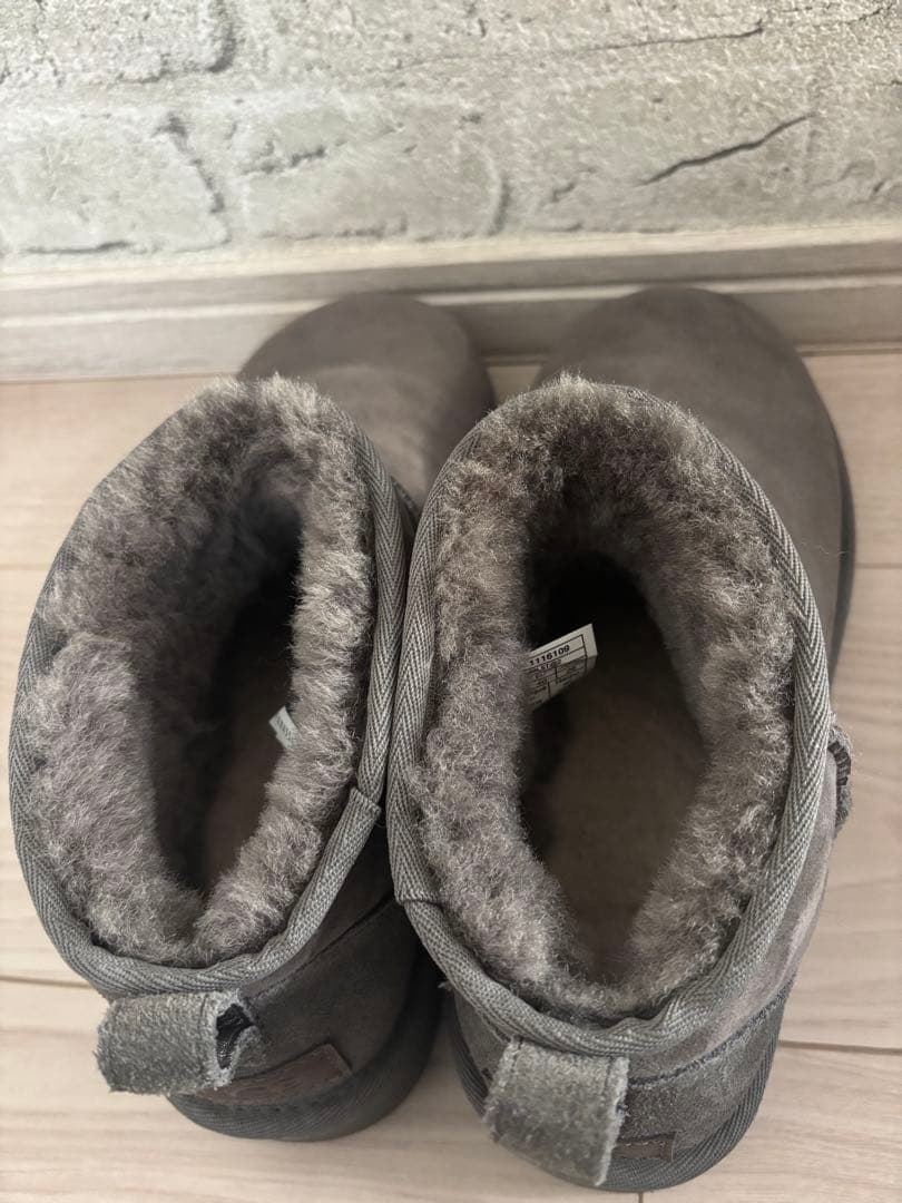 UGGクラシック ウルトラ ミニClassic Ultra Mini グレー