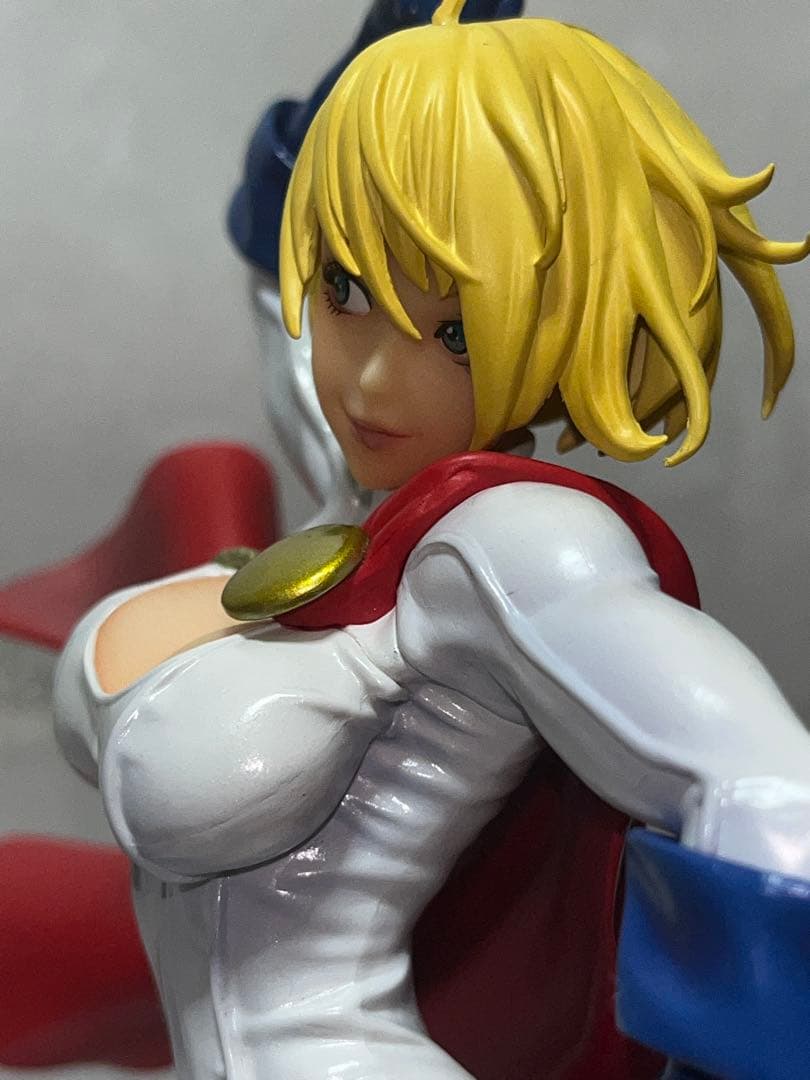 DC COMICS美少女パワーガール フィギュア（今出先のため12/5以降発送）