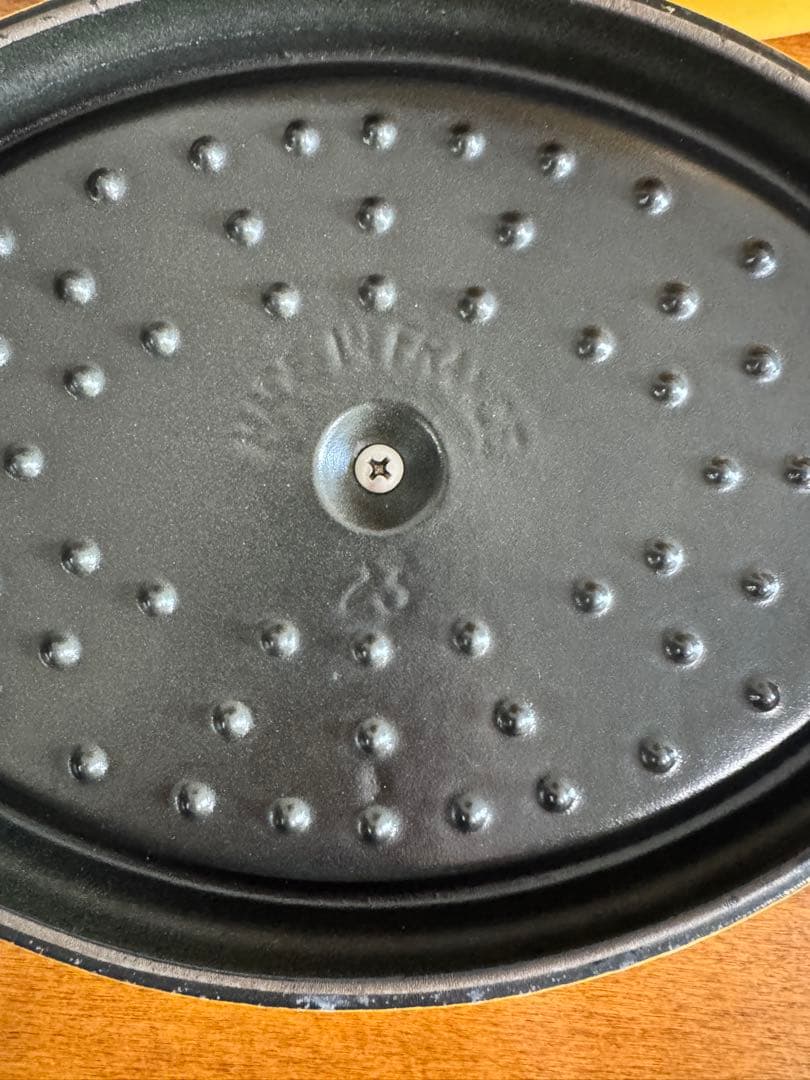 STAUB 鋳鉄 両手鍋 ストウブのピコ・ココットオーバルマスタード23cm