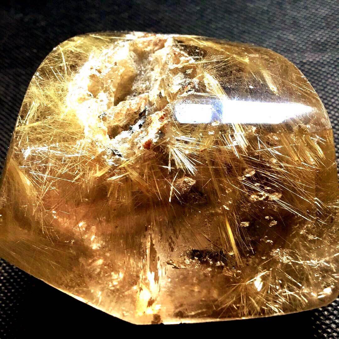 ルチルクォーツ　置物　天然石ゴールドルチルクォーツ　パワーストーン　ブラジル産