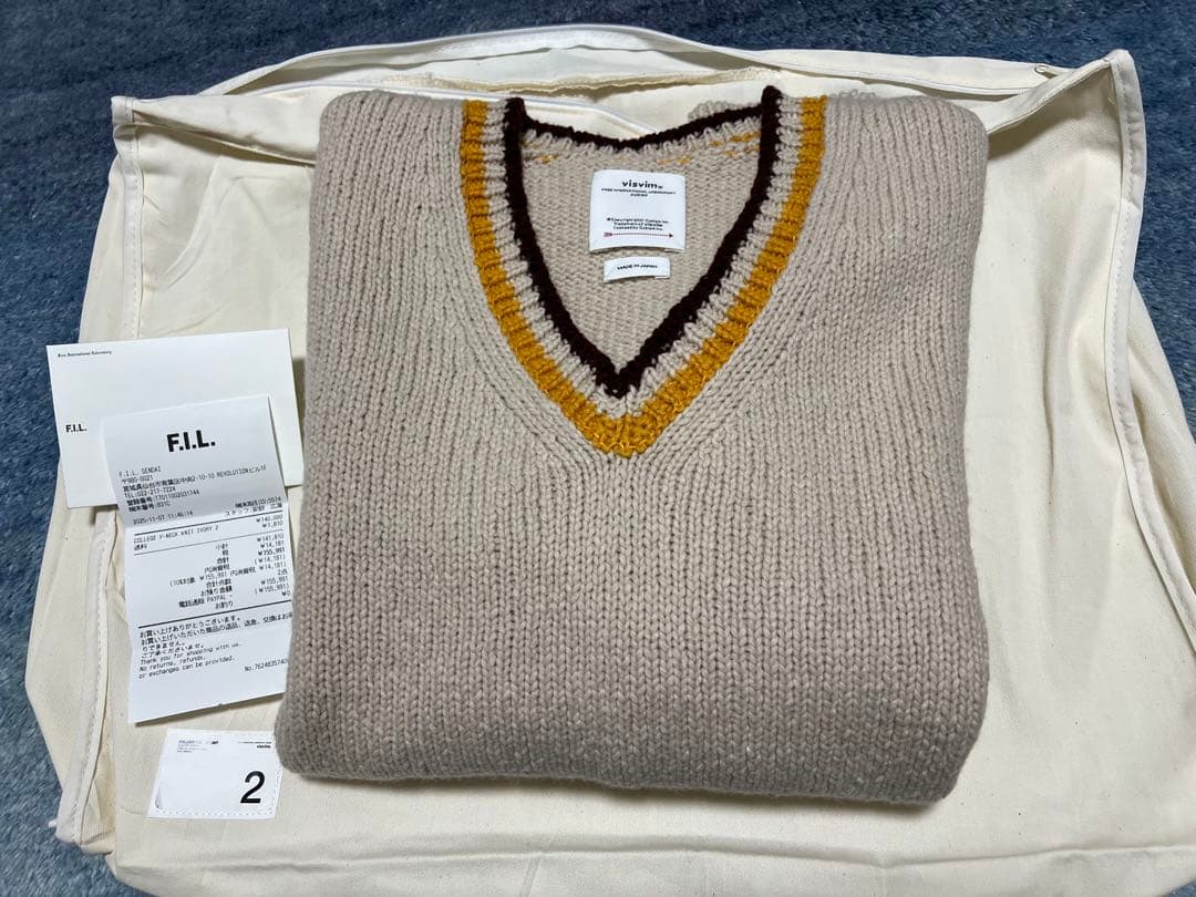 visvim ビズビム Vネックセーター155,991円