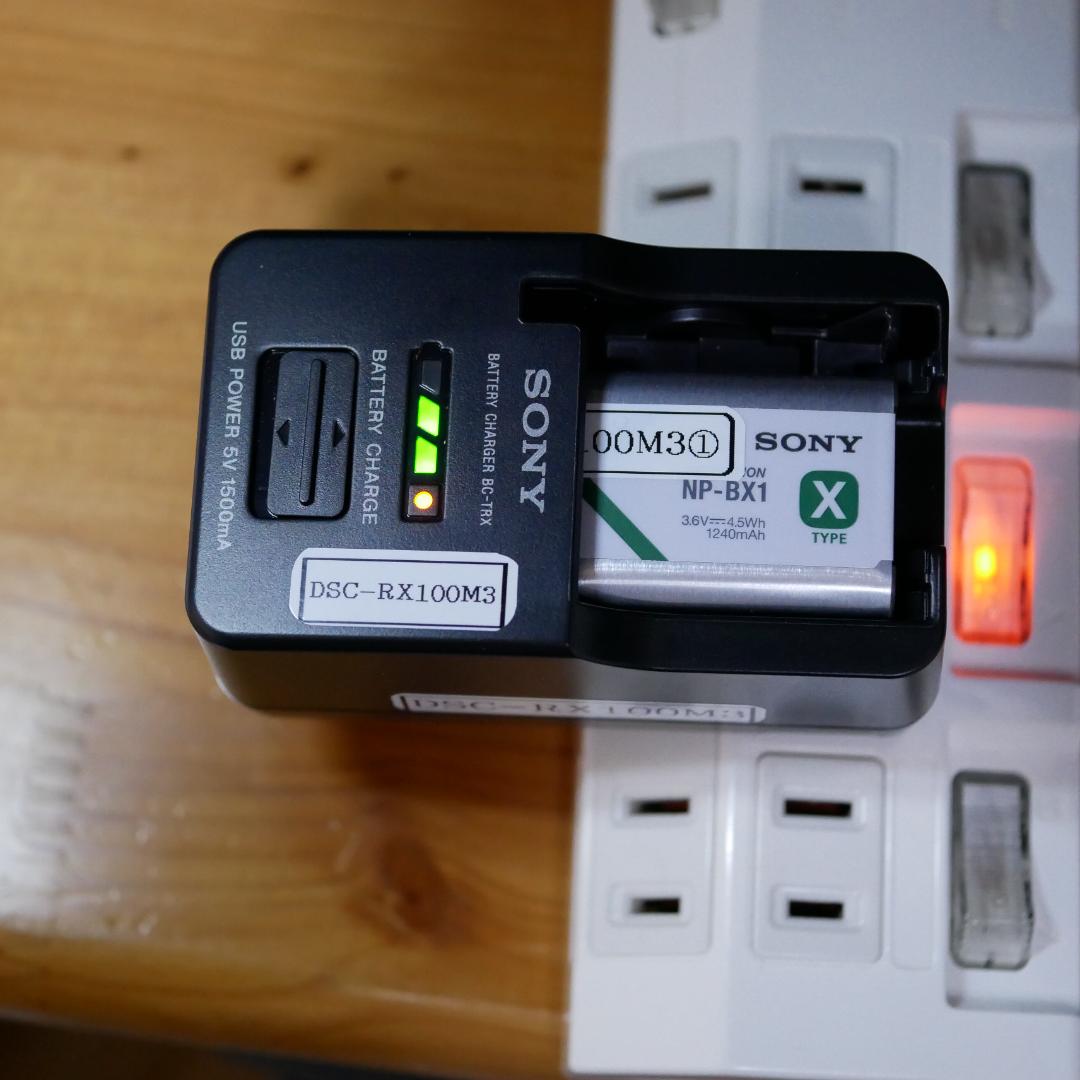 ★美品★高性能コンパクトカメラソニ－ サイバ－ショット DSC-RX100M3★
