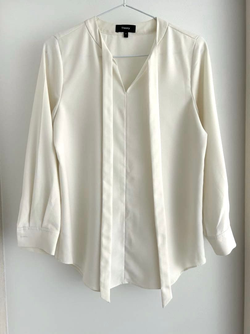 極美品 セオリー SHALLOW GGT KIMLY S 長袖 ホワイト