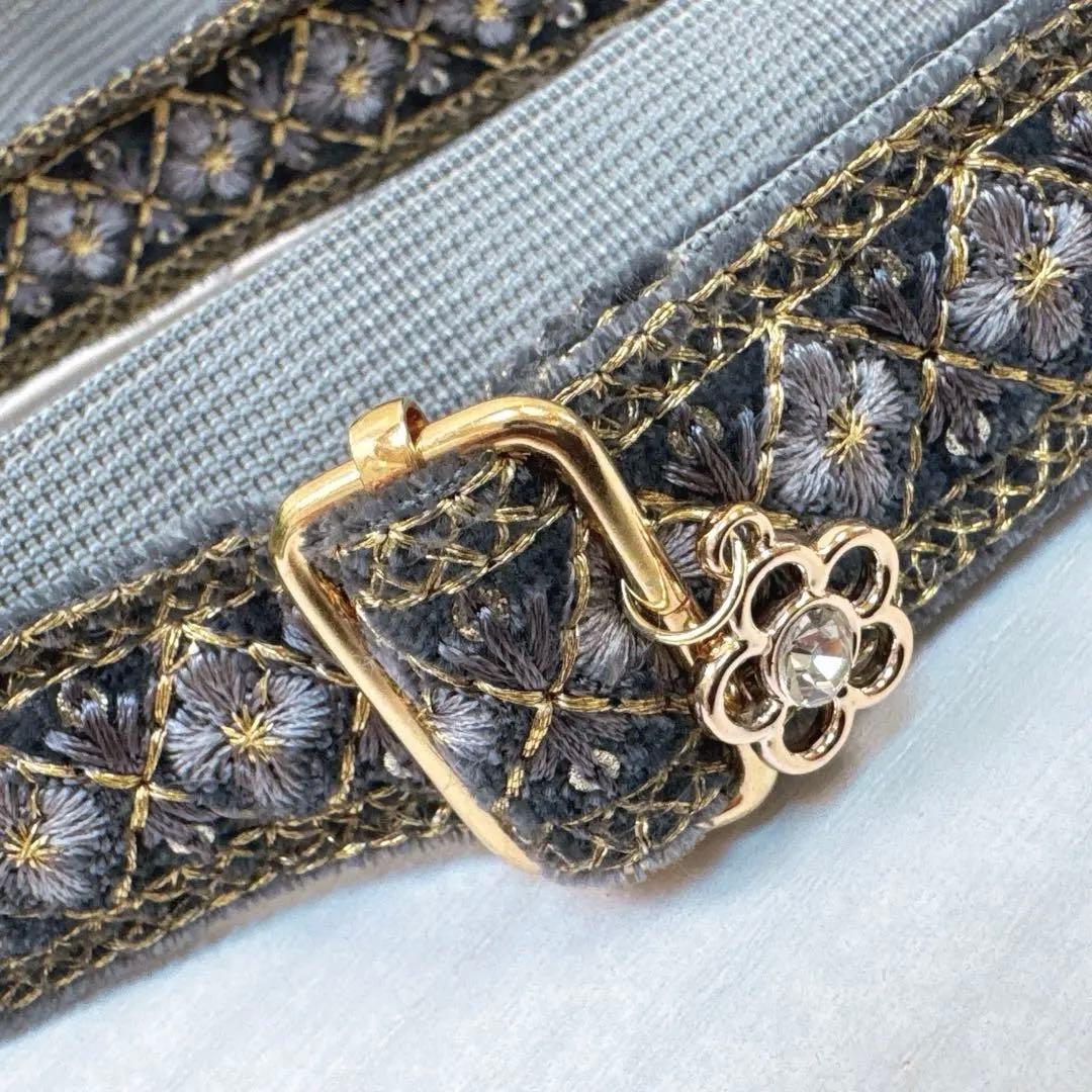 H*U様 ハンドメイド♡インド刺繍×ヌビザバ猫ブルーアイうさぎ着ぐるみサコッシュ