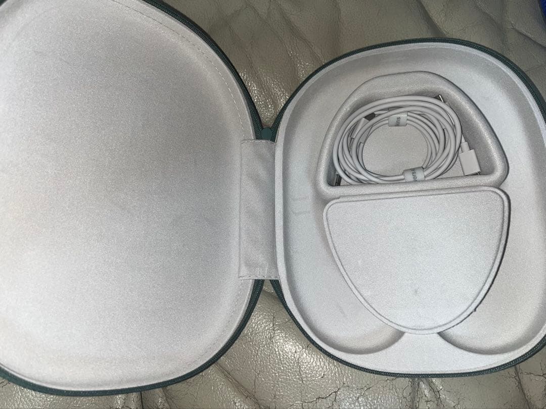 bowers&wilkinsワイヤレスヘッドホン 緑