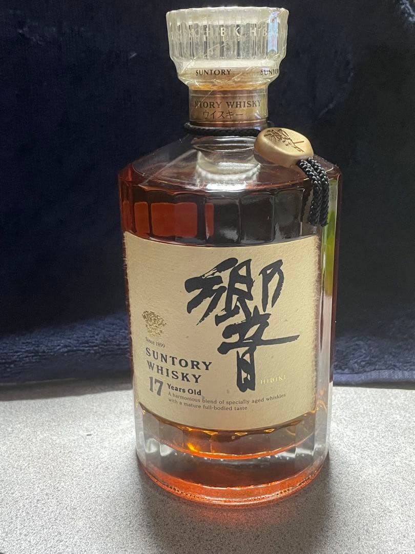 サントリー 響 17年 700ml 43% 未開封　裏ゴールドラベル　自宅保管品