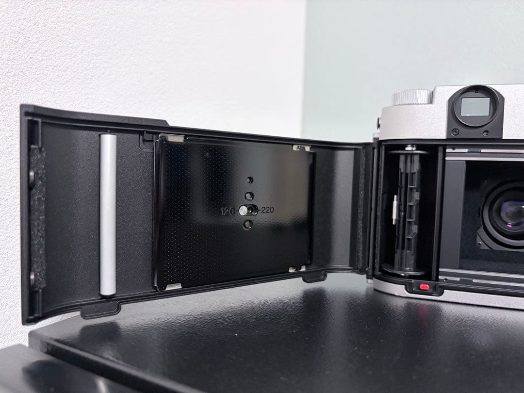 フィルムカメラ FUJIFILM GF670W Professional