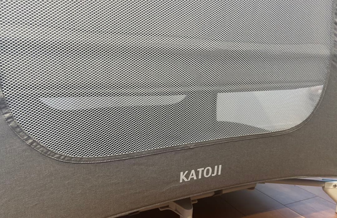 極美品　KATOJI ポータブルベビーベッド 60×90cm