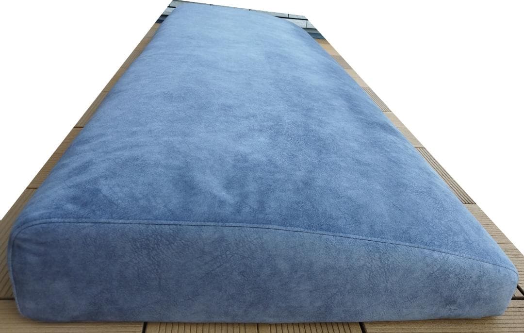 【美品】ナガノインテリア　friendly!!　座クッション 　グレーAF832