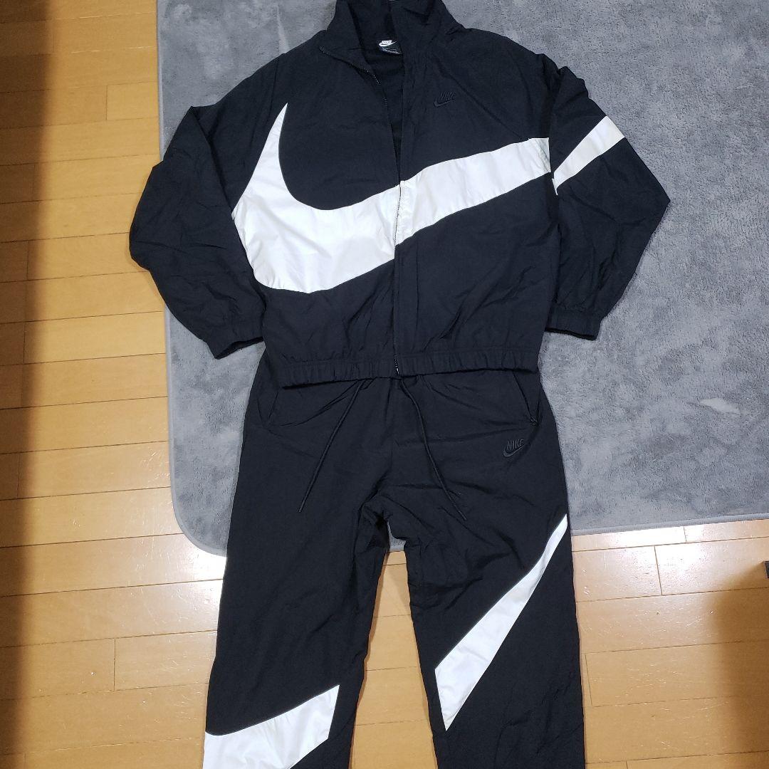 NIKE　ウーブンナイロンセットアップ　L　ブラック　値引き不可❌