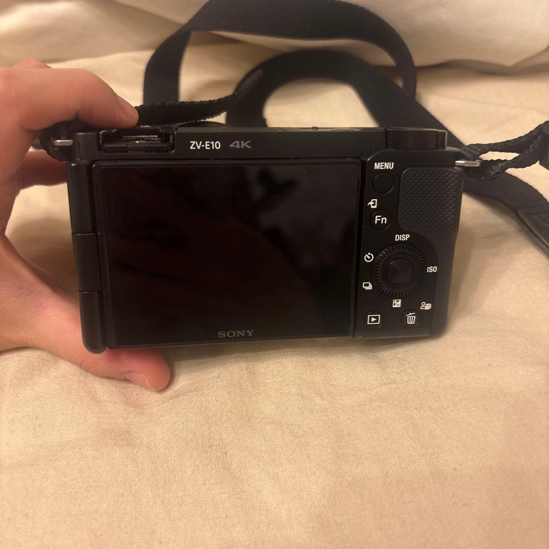 ZV-E10本体　ケース付き