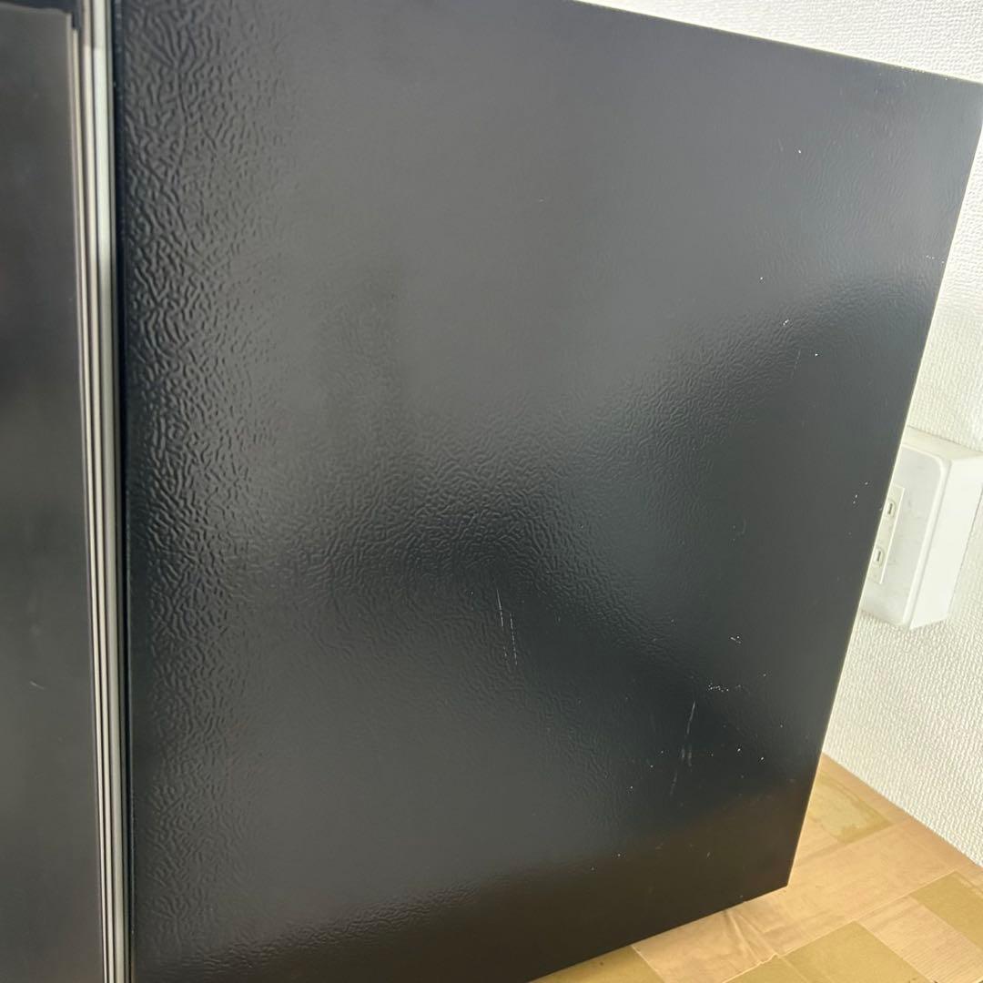 【MAXZEN】2022年製 冷凍庫 31L 中の割れあり棚なし