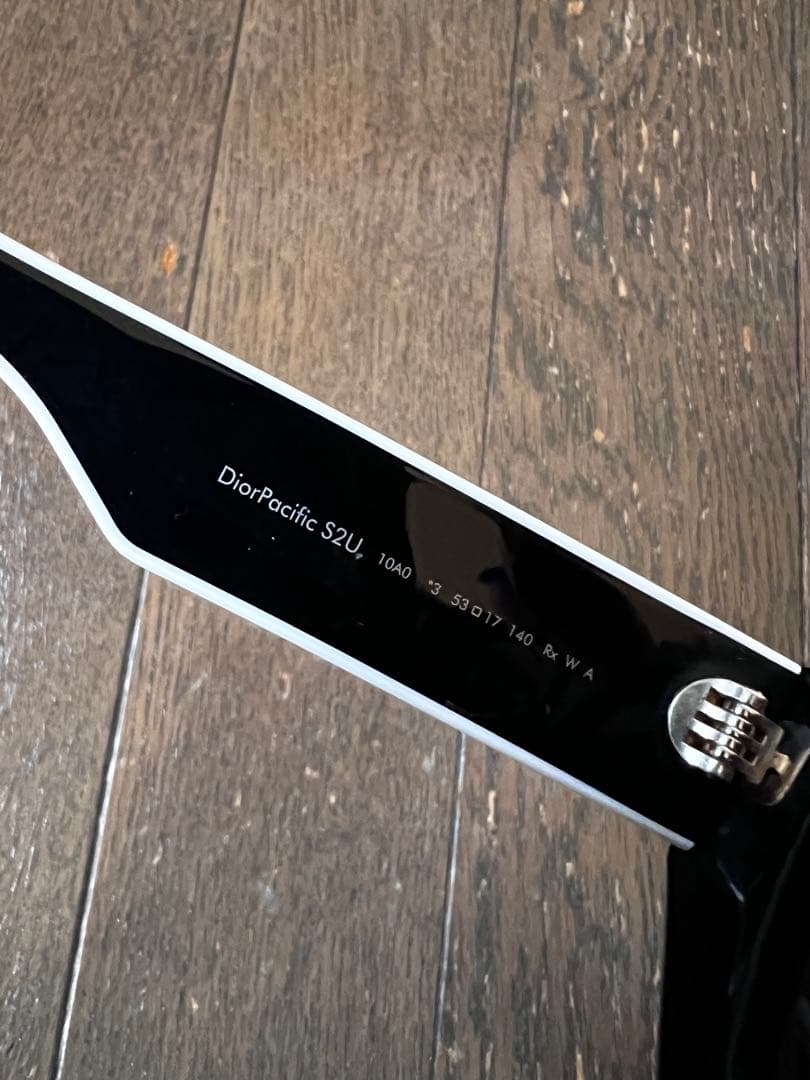 新品未使用　Christian Dior サングラス ケース付き