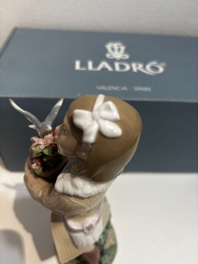 【絶版 】リヤドロ　モーニングメロディー　フィギュリン　陶器　箱付き　20cm