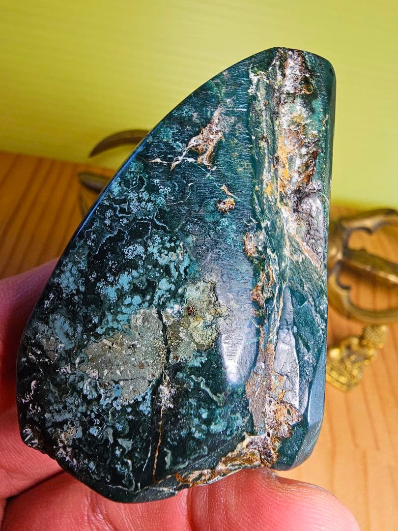 出雲の青石 原石