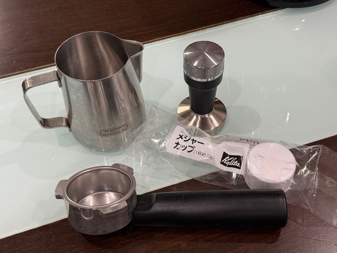 DeLonghi デディカ エスプレッソマシン ec680 本体+おまけ付き