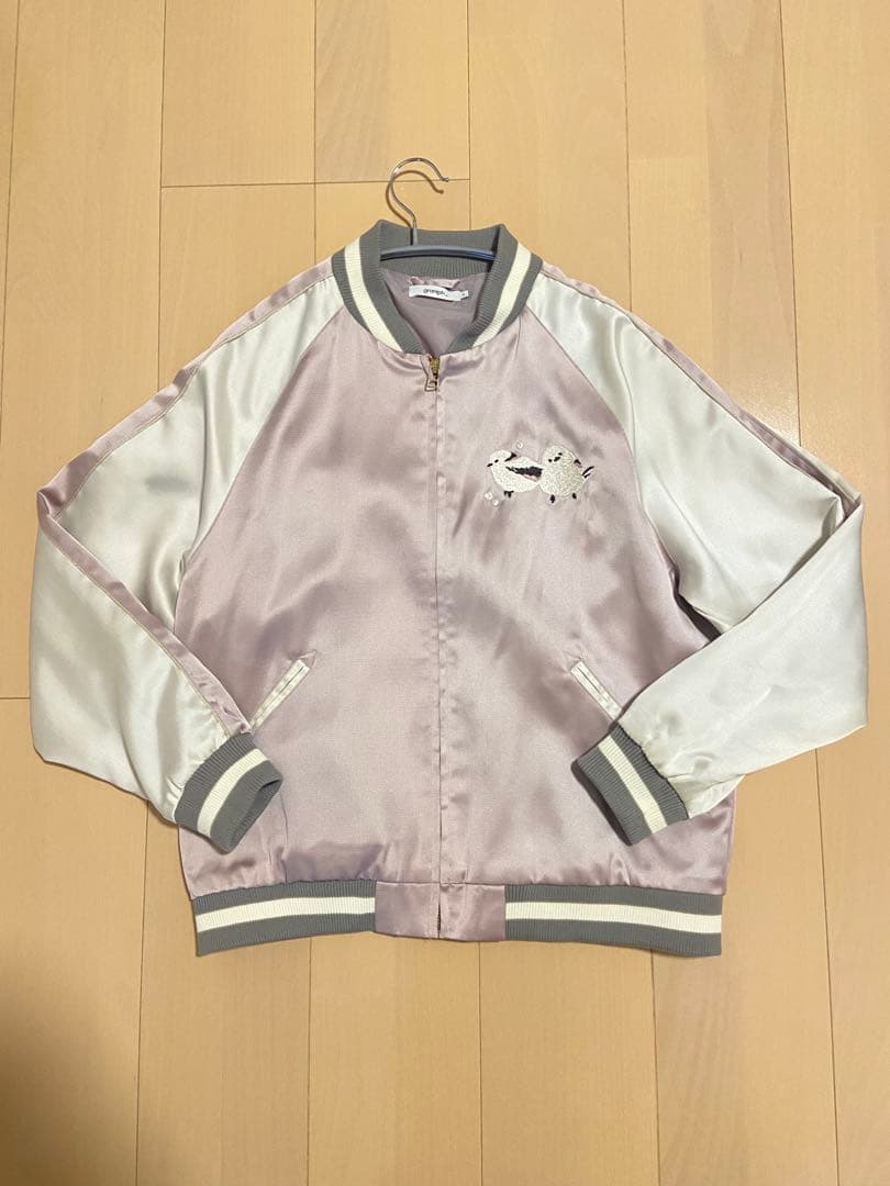 グラニフ　シマエナガ　スカジャン