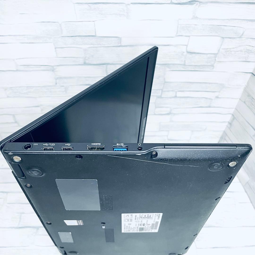ほぼ美品お買得　富士通 薄型ノートPC 第10世代core i5 オフィス