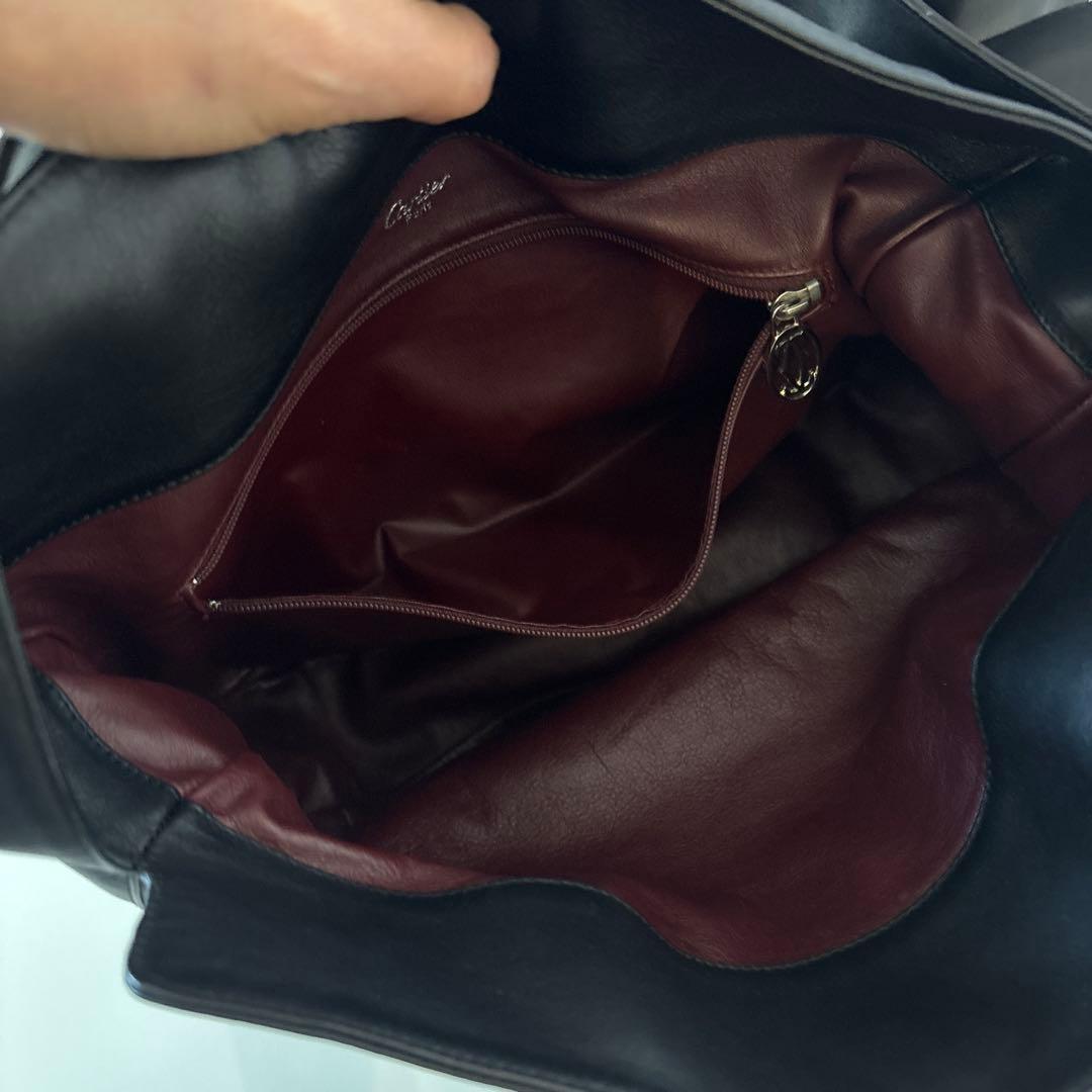 【Cartierカルティエ本物】黒のハンドバッグ ゴールドリング付き