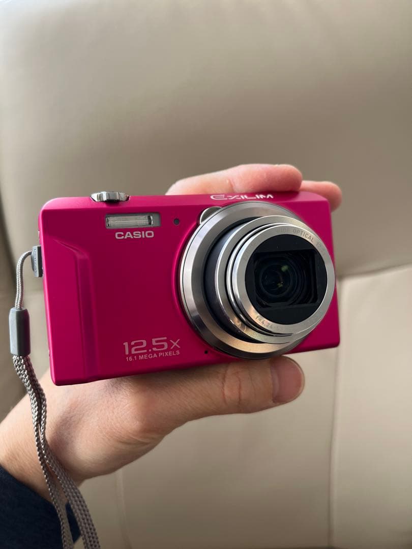 レトロ！コンパクトデジカメ　CASIO EXILIM EX-ZS150 ピンク