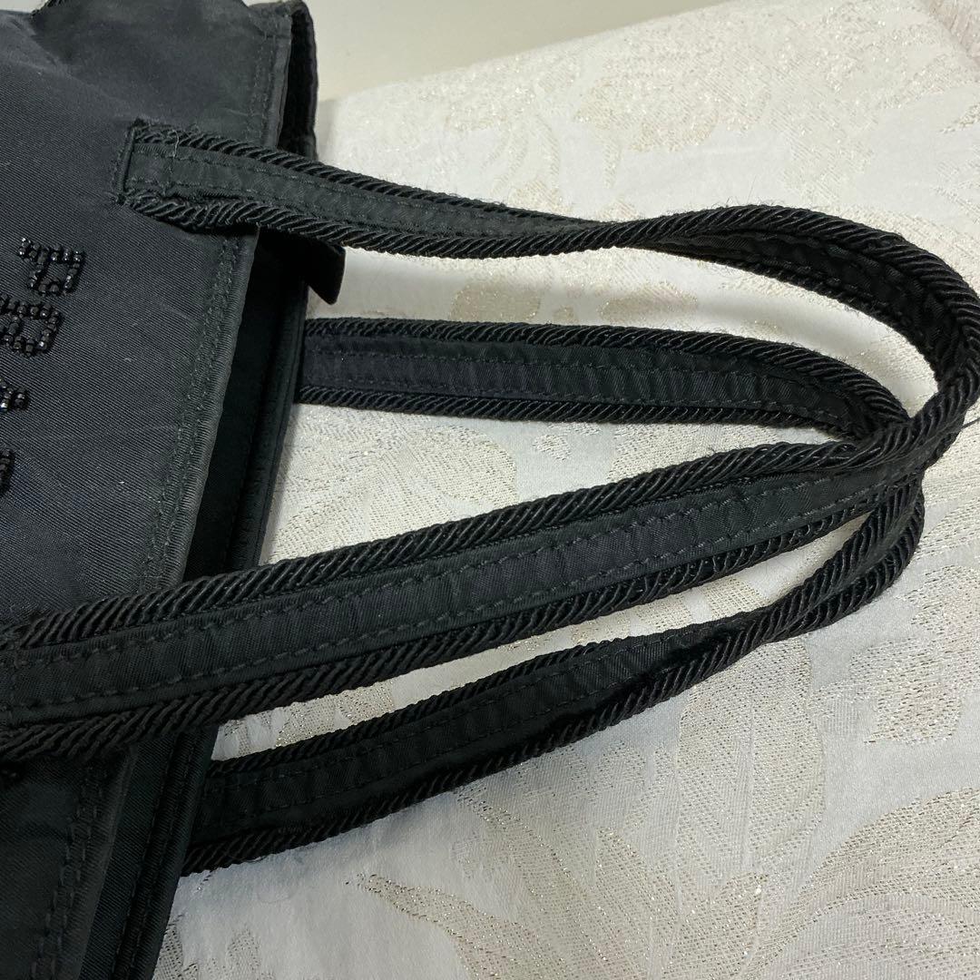 PRADA ナイロン ハンドバッグ 黒　ロゴビーズ刺繍