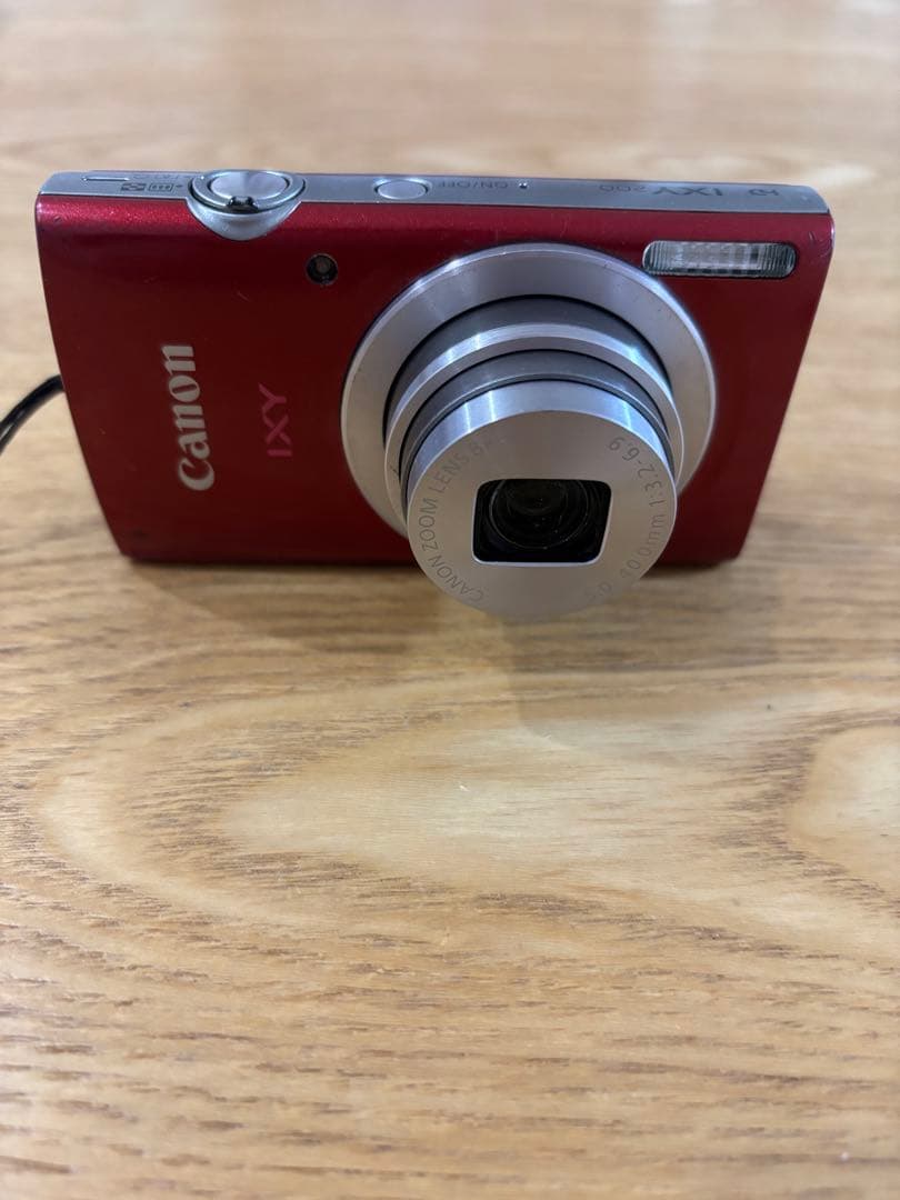 Canon キャノン　IXY200 デジタルカメラ