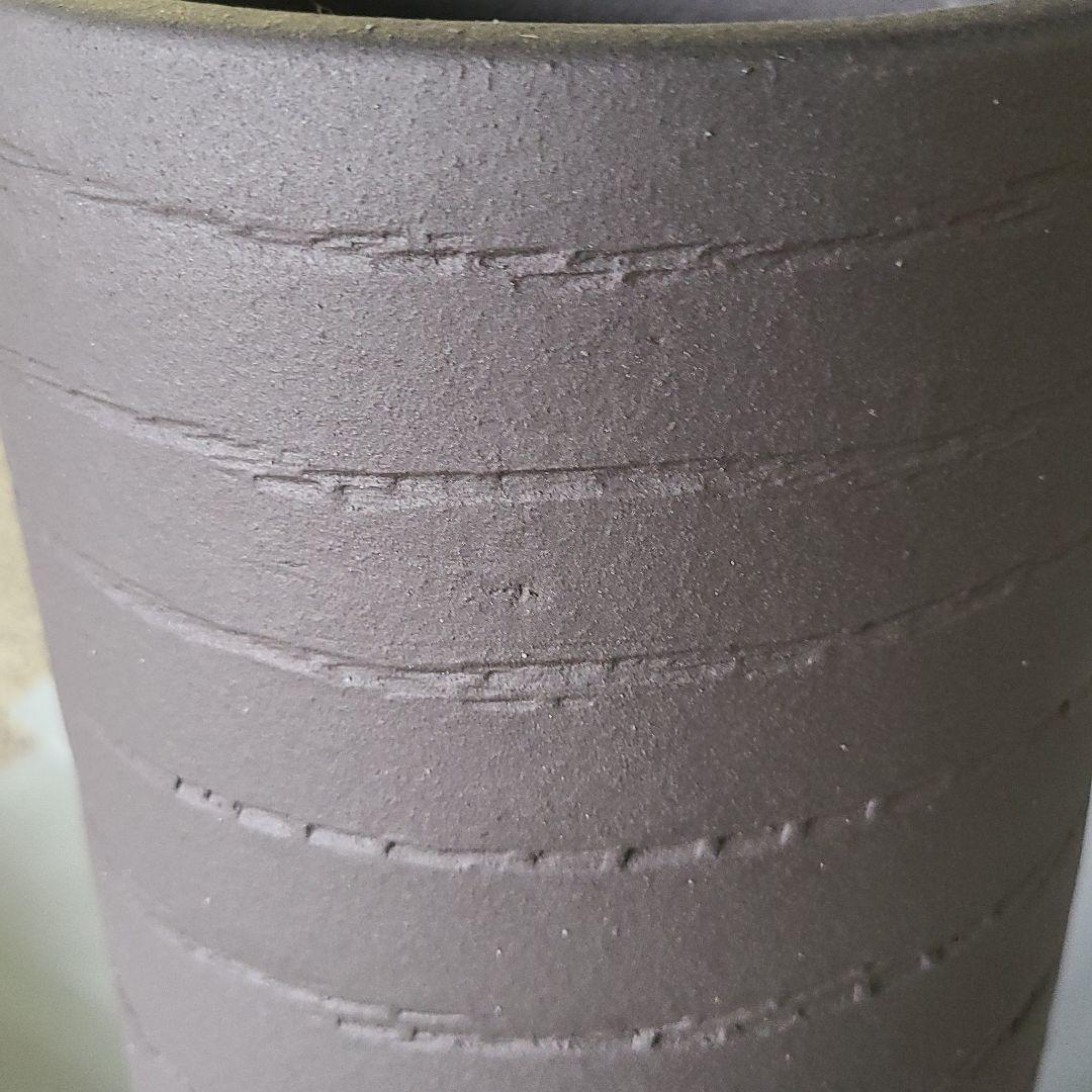 信楽焼スリム傘立て 線彫 高さ５７cm