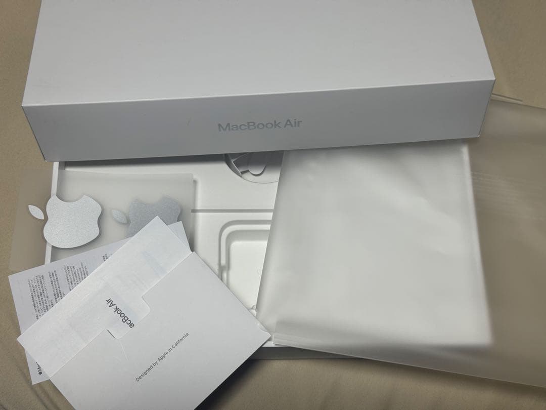 Apple macbook Air M1 8GB 256GB シルバー